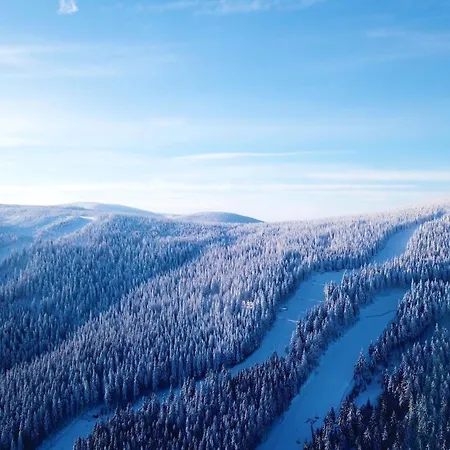 Dom Z Widokiem Na Gory Stolowe I Duzym Ogrodem Kłodzko