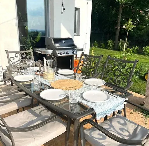 Dom Z Widokiem Na Gory Stolowe I Duzym Ogrodem *