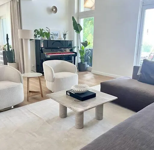 Dom Z Widokiem Na Gory Stolowe I Duzym Ogrodem *