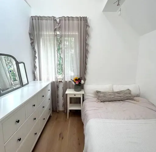 Βίλα Dom Z Widokiem Na Gory Stolowe I Duzym Ogrodem *