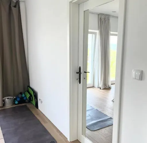 Βίλα Dom Z Widokiem Na Gory Stolowe I Duzym Ogrodem *